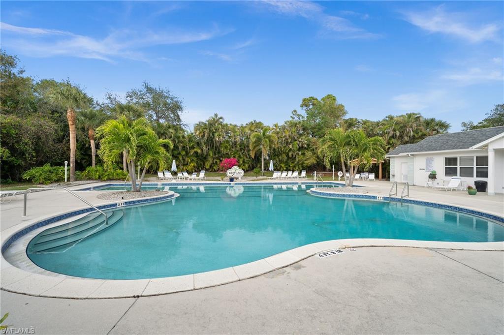 1240 Sarah Jean CIR # M204