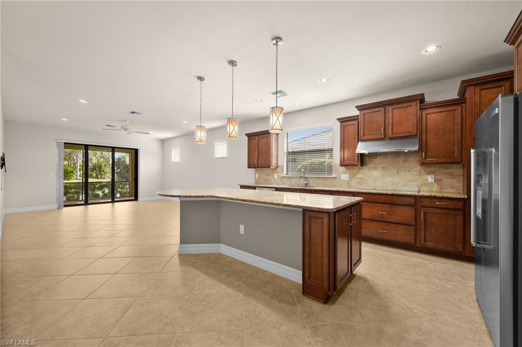 14650 Laguna DR