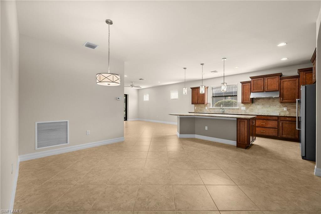 14650 Laguna DR