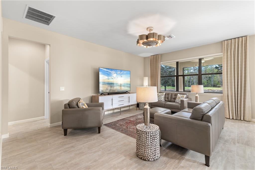 7370 Mockingbird CT