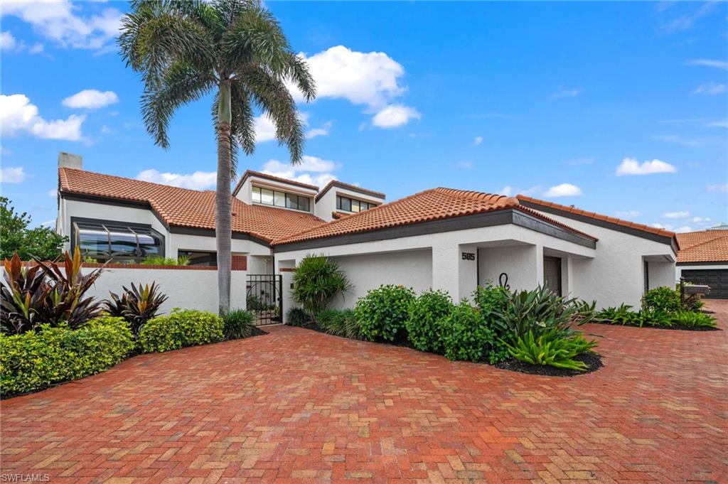 585 Bay Villas LN # 88