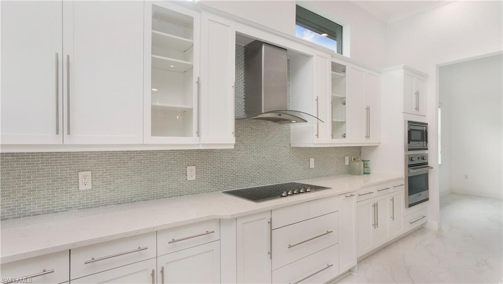 5060 Martinique DR