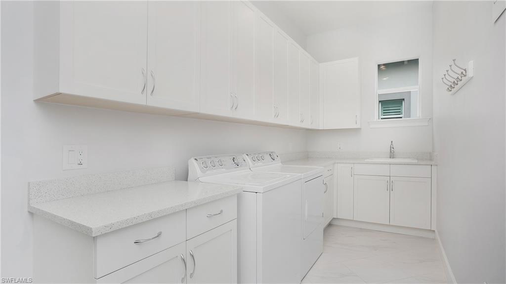 5060 Martinique DR