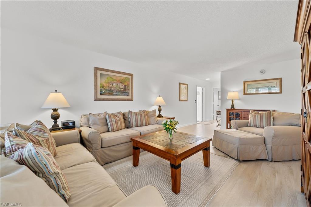 426 Meadowlark LN # 426B