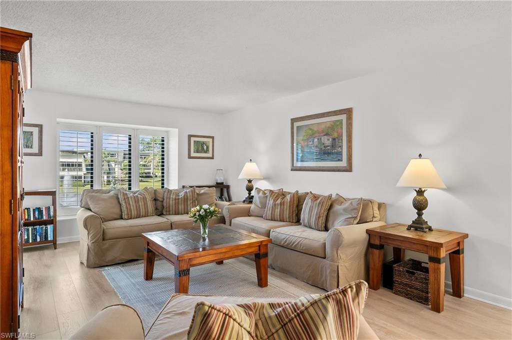 426 Meadowlark LN # 426B