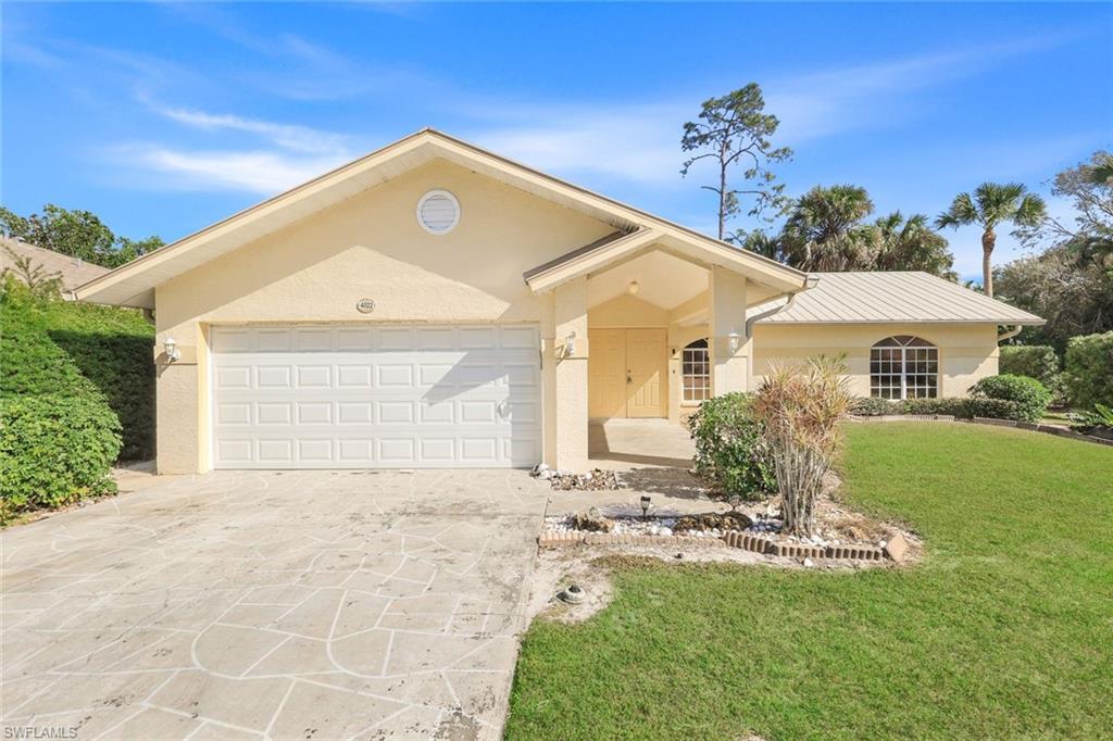 4022 Lupine LN