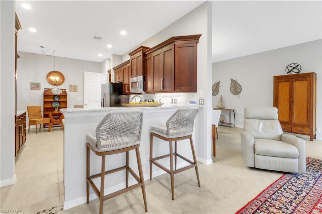 9176 Springview LOOP