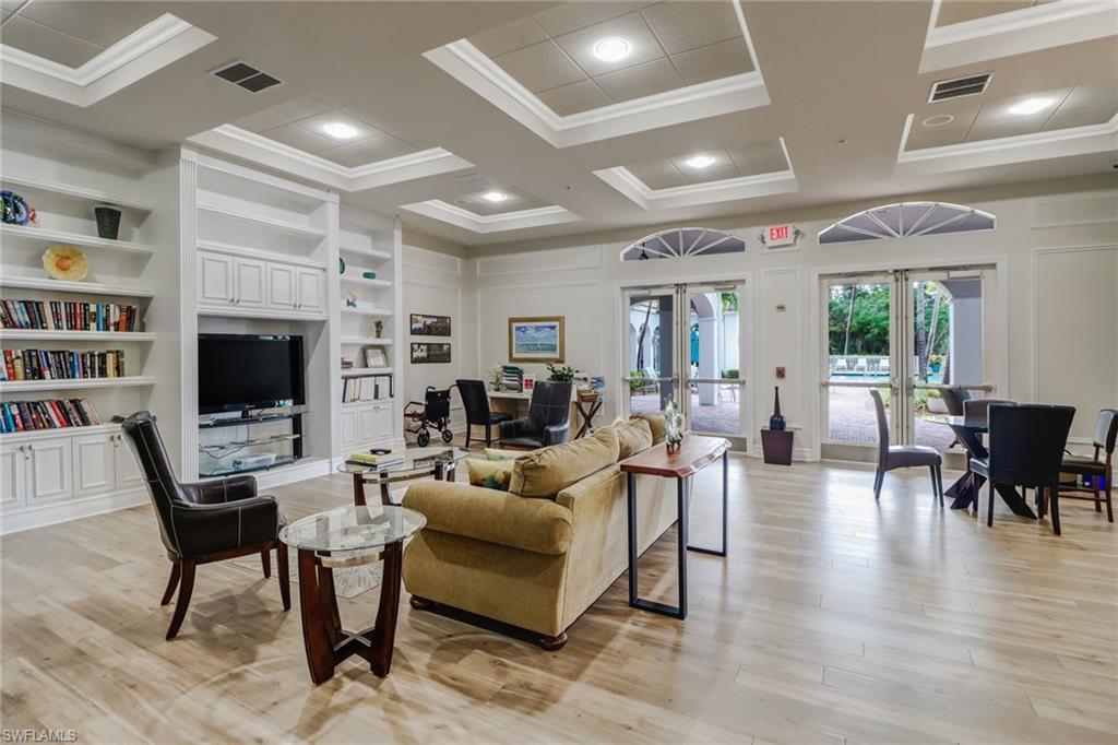 9176 Springview LOOP