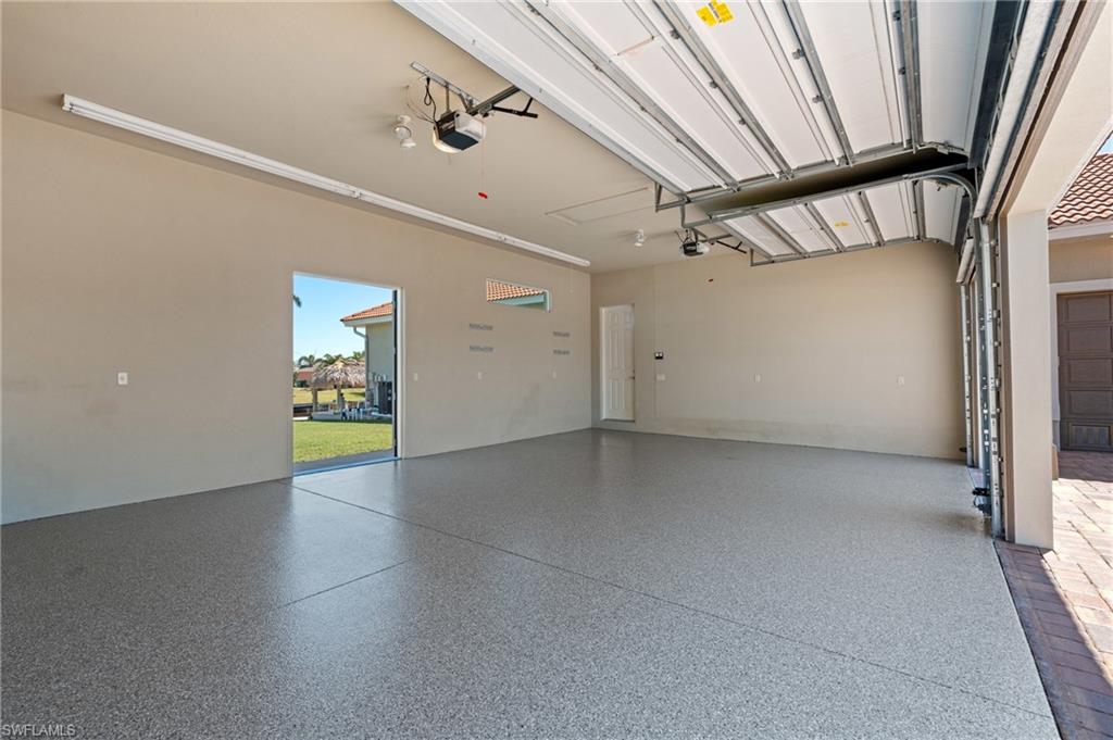 5265 Tamiami CT