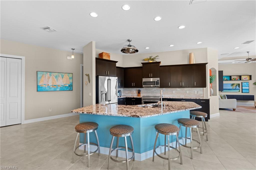 5265 Tamiami CT