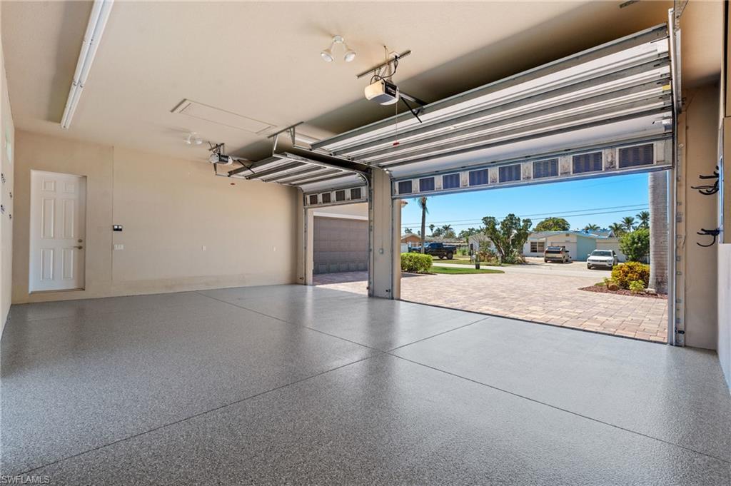 5265 Tamiami CT