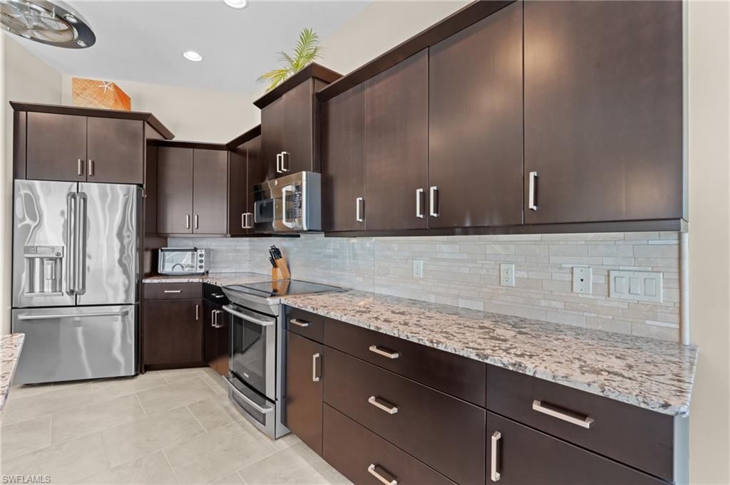 5265 Tamiami CT
