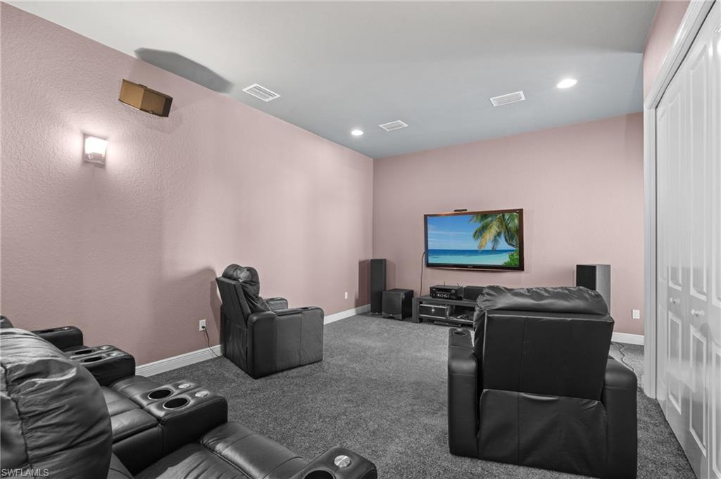 5265 Tamiami CT