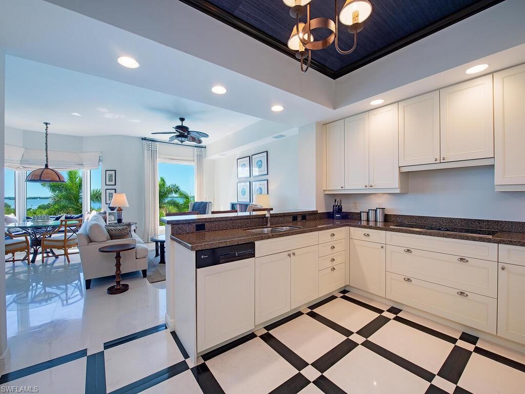 5051 Pelican Colony BLVD # 303