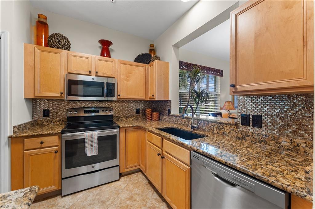 2350 Carrington CT # 201