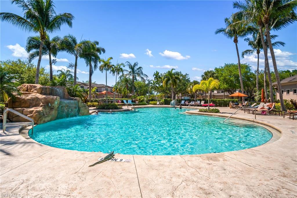 734 Regency Reserve CIR # 2702