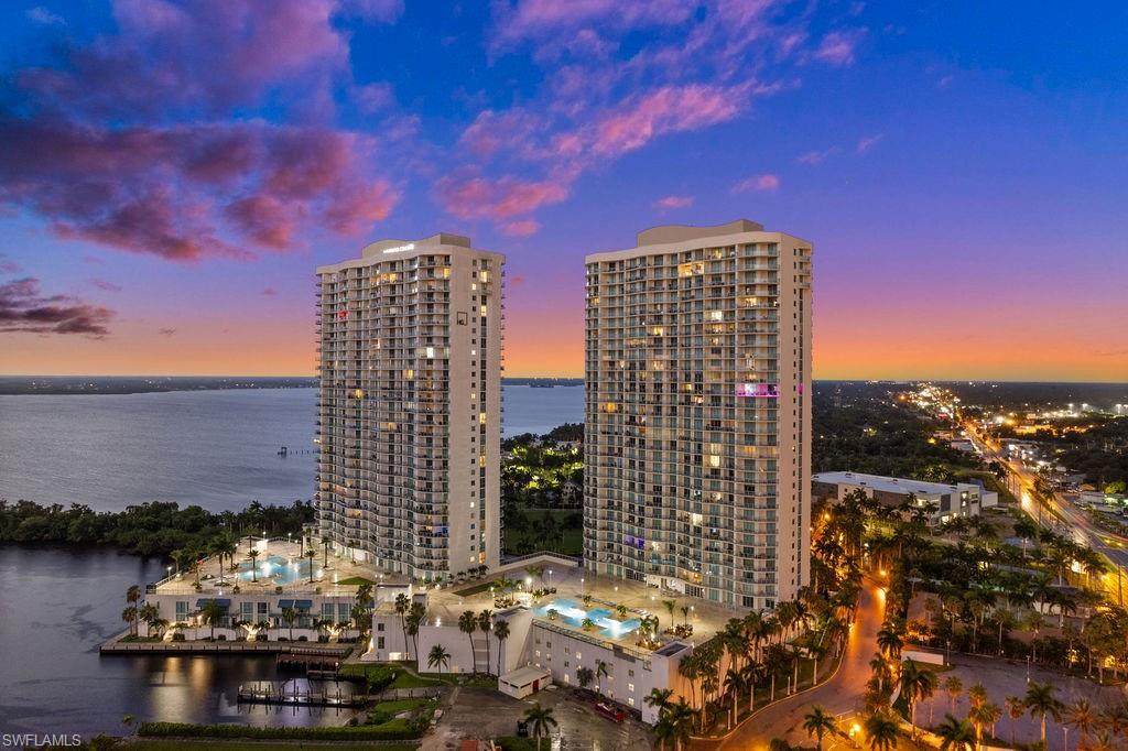 3000 Oasis Grand BLVD # 2103
