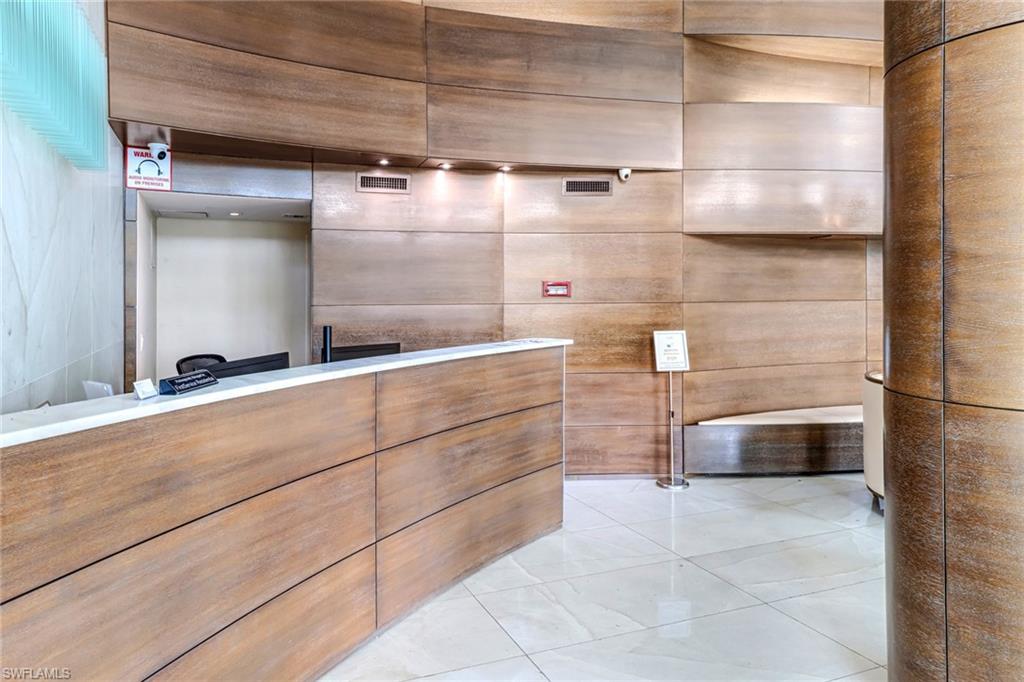 3000 Oasis Grand BLVD # 2103