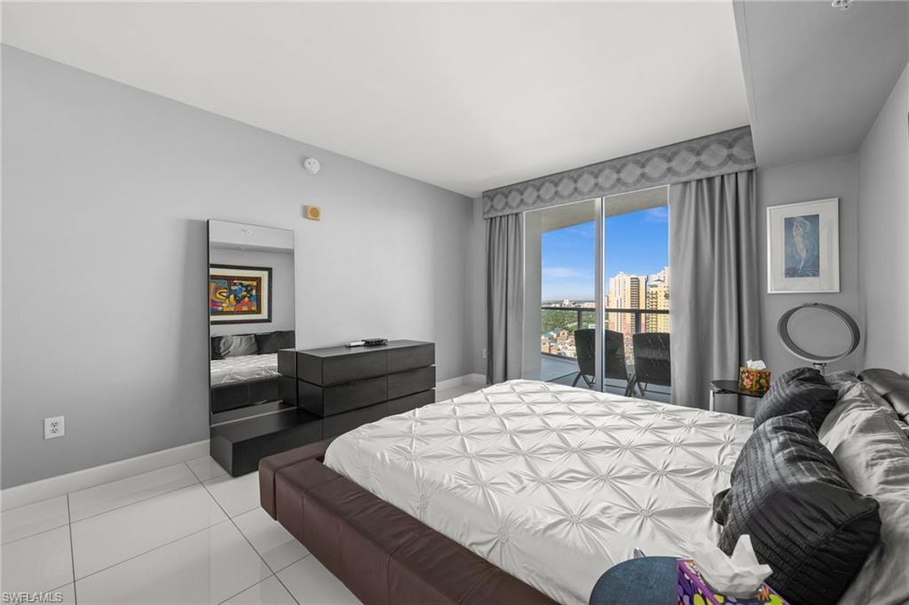 3000 Oasis Grand BLVD # 2103
