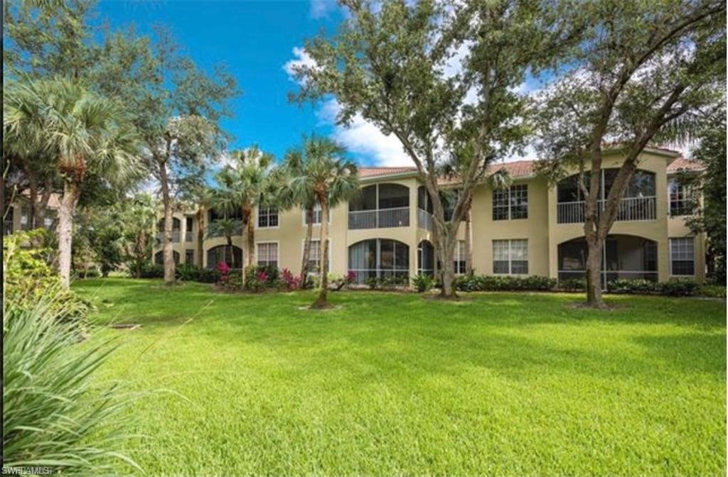 96 Silver Oaks CIR # 202 Unit: 1-202