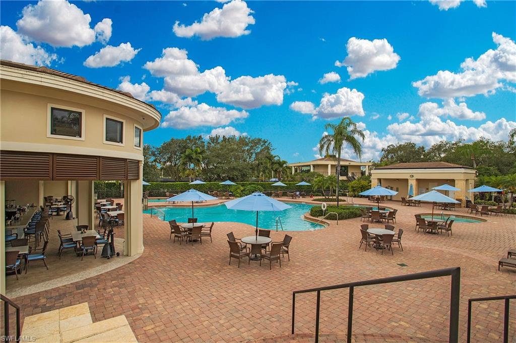 96 Silver Oaks CIR # 202 Unit: 1-202