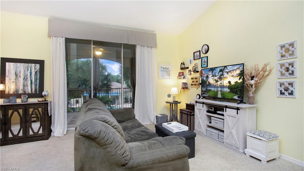 96 Silver Oaks CIR # 202 Unit: 1-202