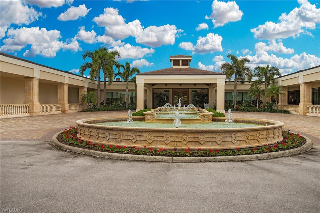 96 Silver Oaks CIR # 202 Unit: 1-202