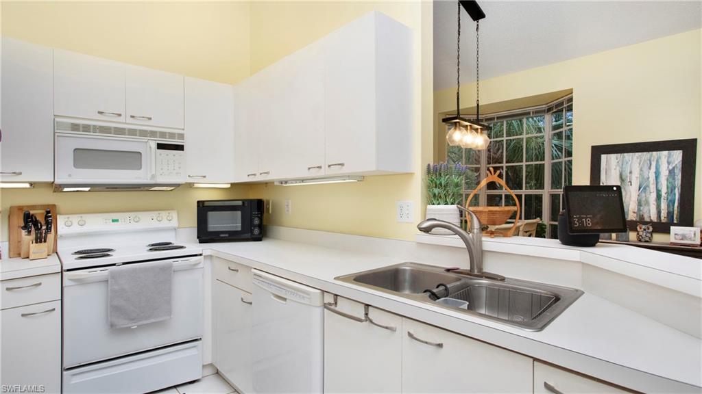 96 Silver Oaks CIR # 202 Unit: 1-202
