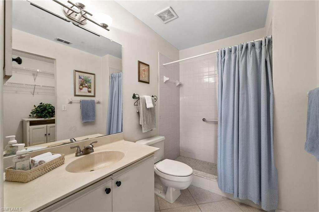 1190 Yesica Ann CIR # B205