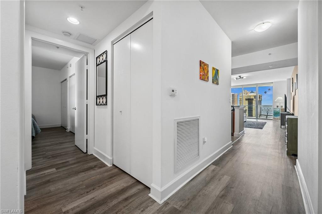 3000 Oasis Grand BLVD # 1702
