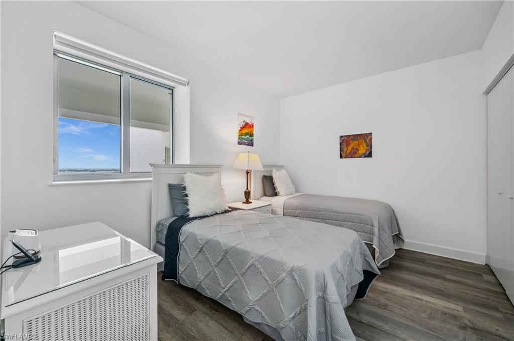 3000 Oasis Grand BLVD # 1702