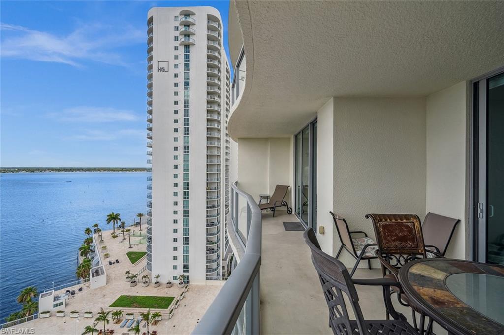 3000 Oasis Grand BLVD # 1702