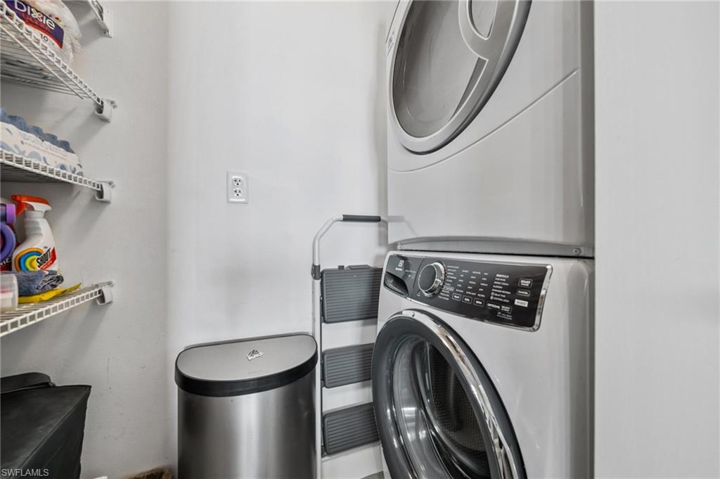 3000 Oasis Grand BLVD # 1702