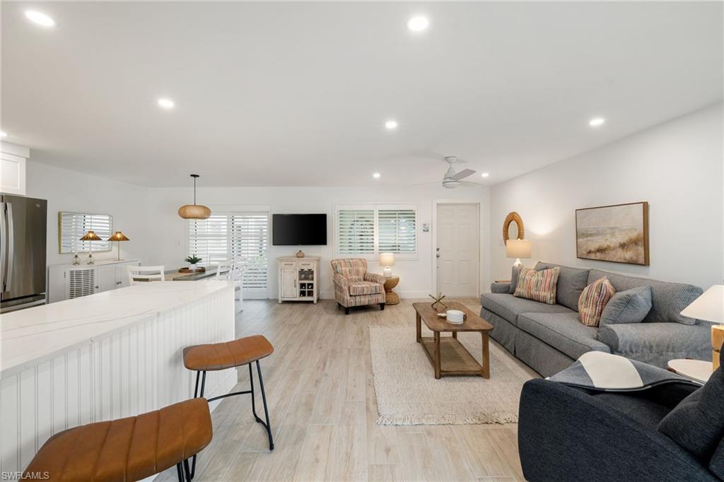 1950 Gulf Shore BLVD N # 114