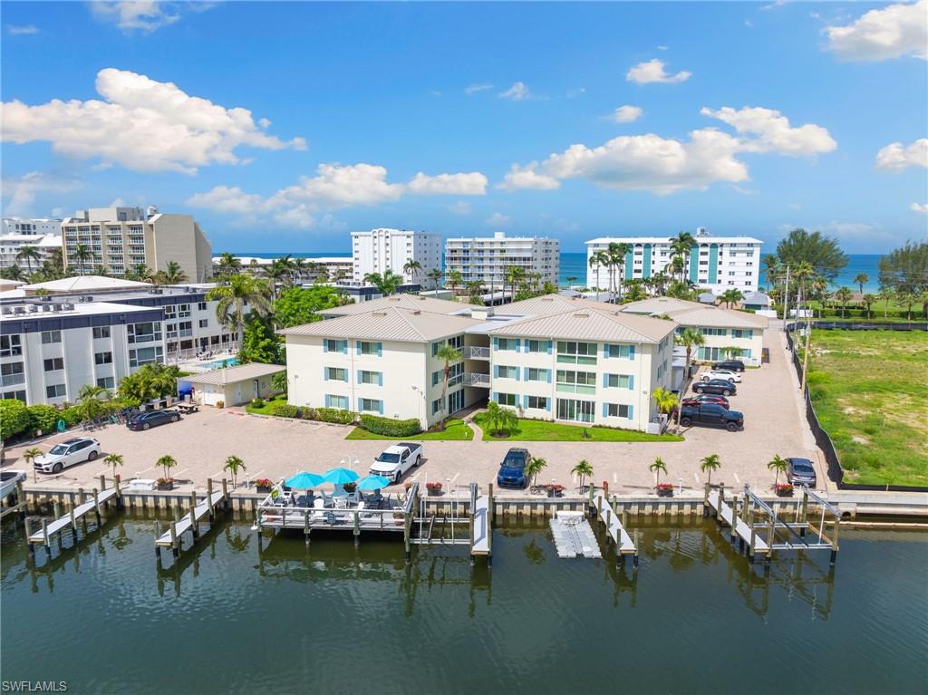 1950 Gulf Shore BLVD N # 114