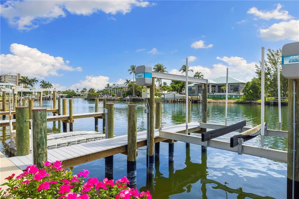 1950 Gulf Shore BLVD N # 114