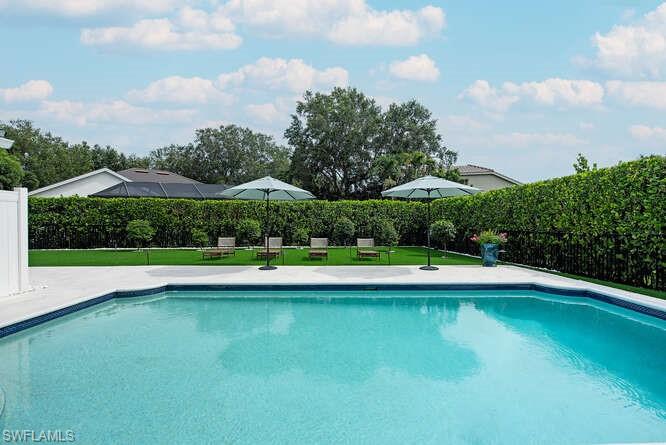 265 Silverado DR