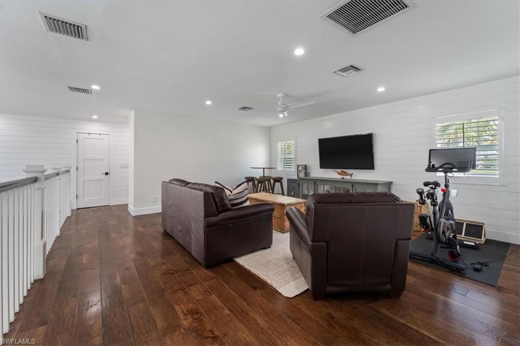 2761 Ardisia LN