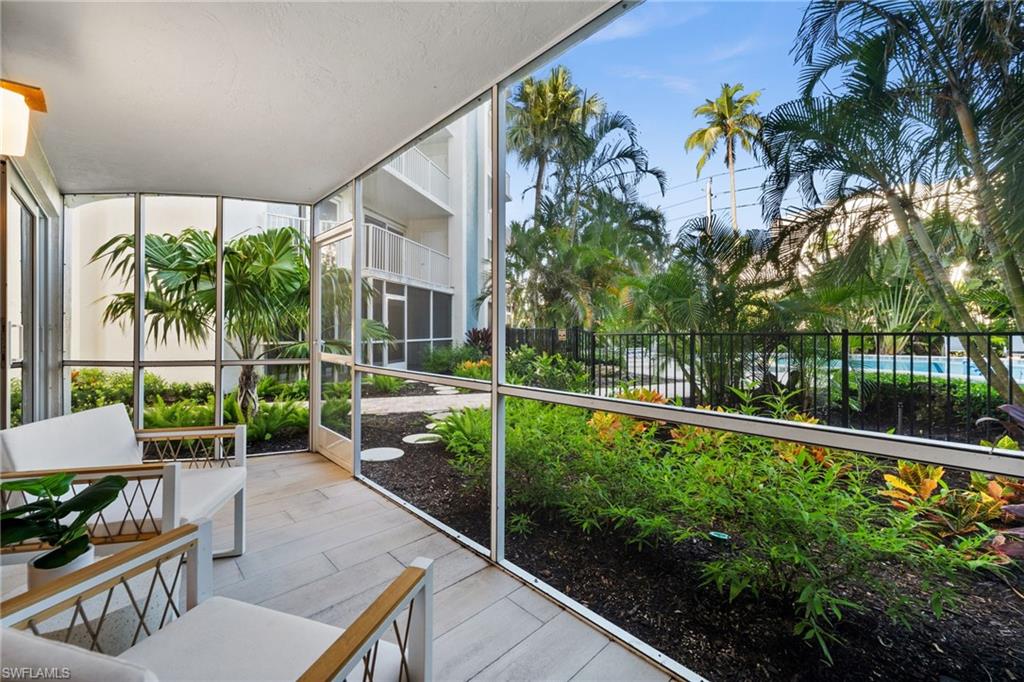 1300 Gulf Shore BLVD N # 109, NAPLES Unit: 109