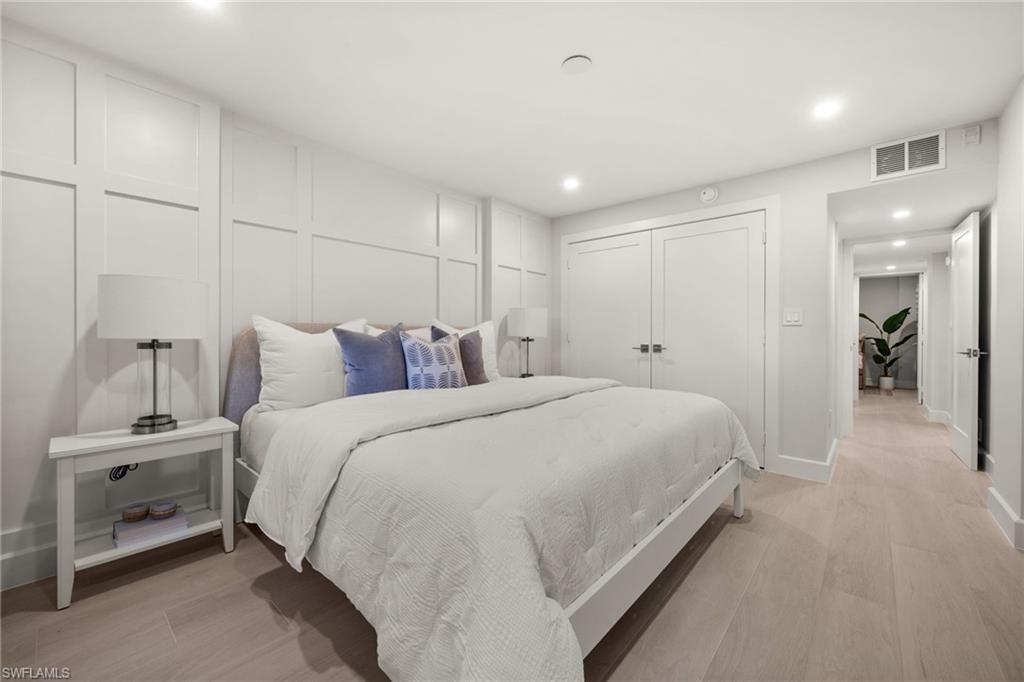 1300 Gulf Shore BLVD N # 109, NAPLES Unit: 109