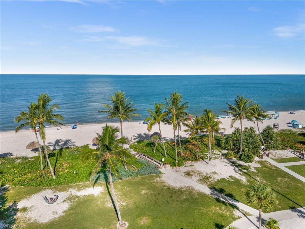 1300 Gulf Shore BLVD N # 109, NAPLES Unit: 109