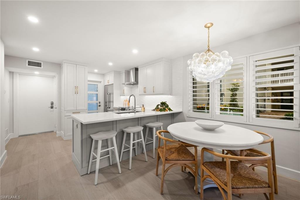 1300 Gulf Shore BLVD N # 109, NAPLES Unit: 109