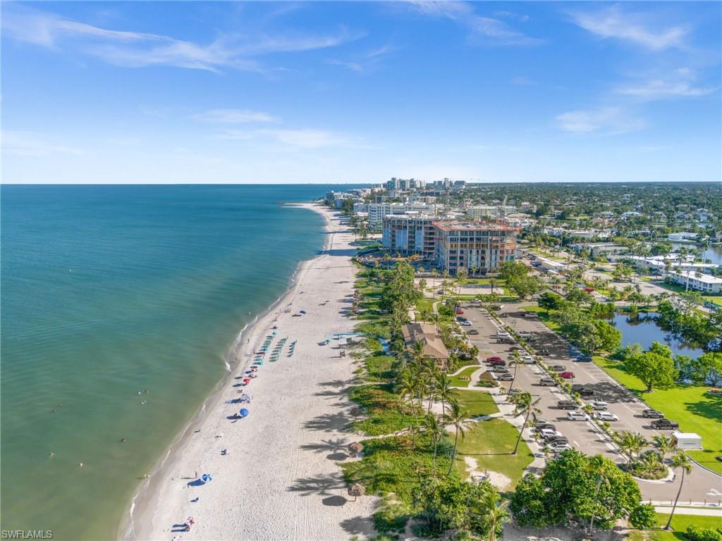 1300 Gulf Shore BLVD N # 109, NAPLES Unit: 109
