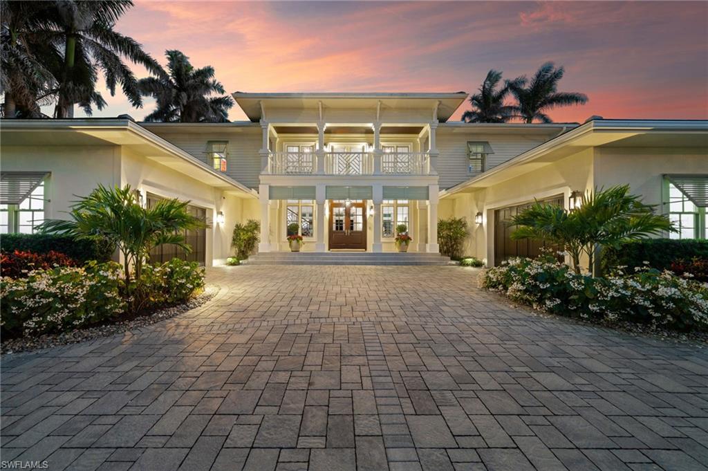 390 Windward WAY