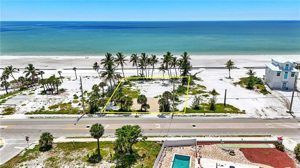 3880 Estero BLVD