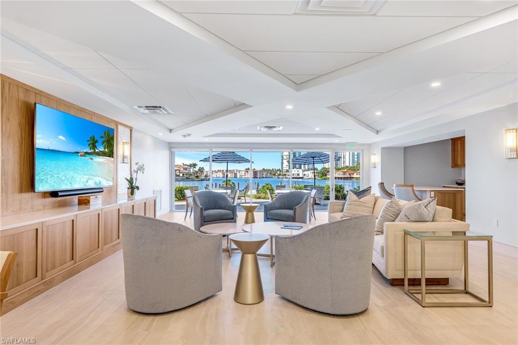 250 PARK SHORE DR # 601