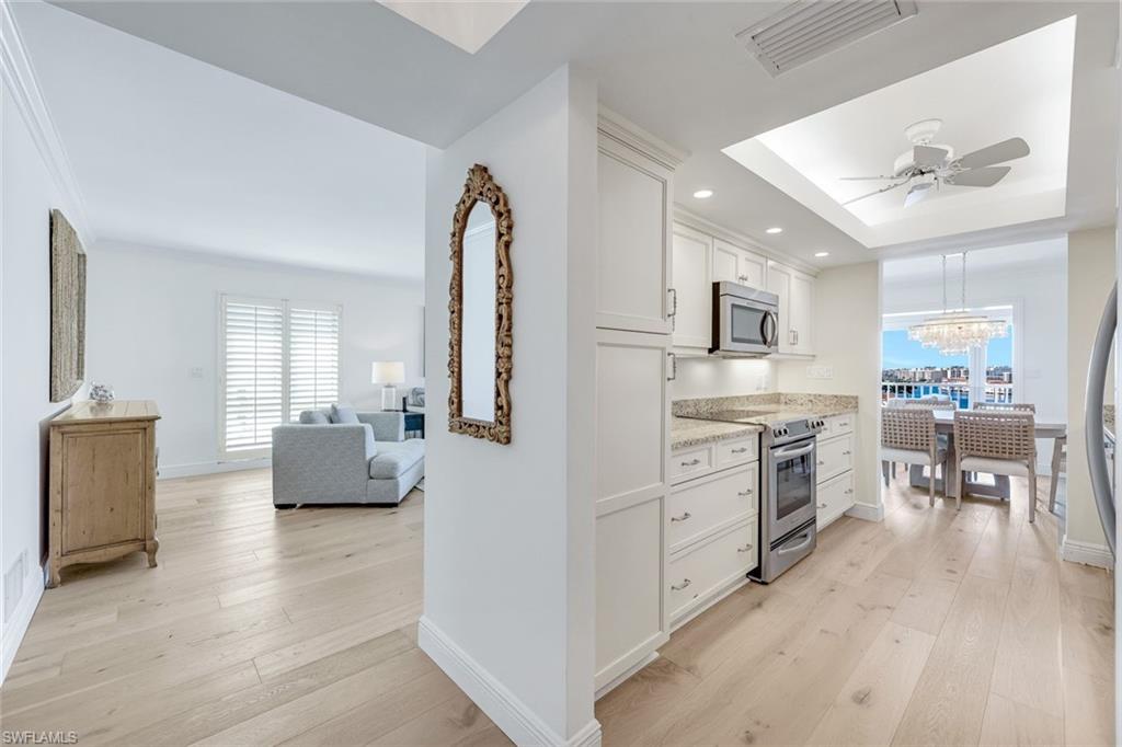 250 PARK SHORE DR # 601