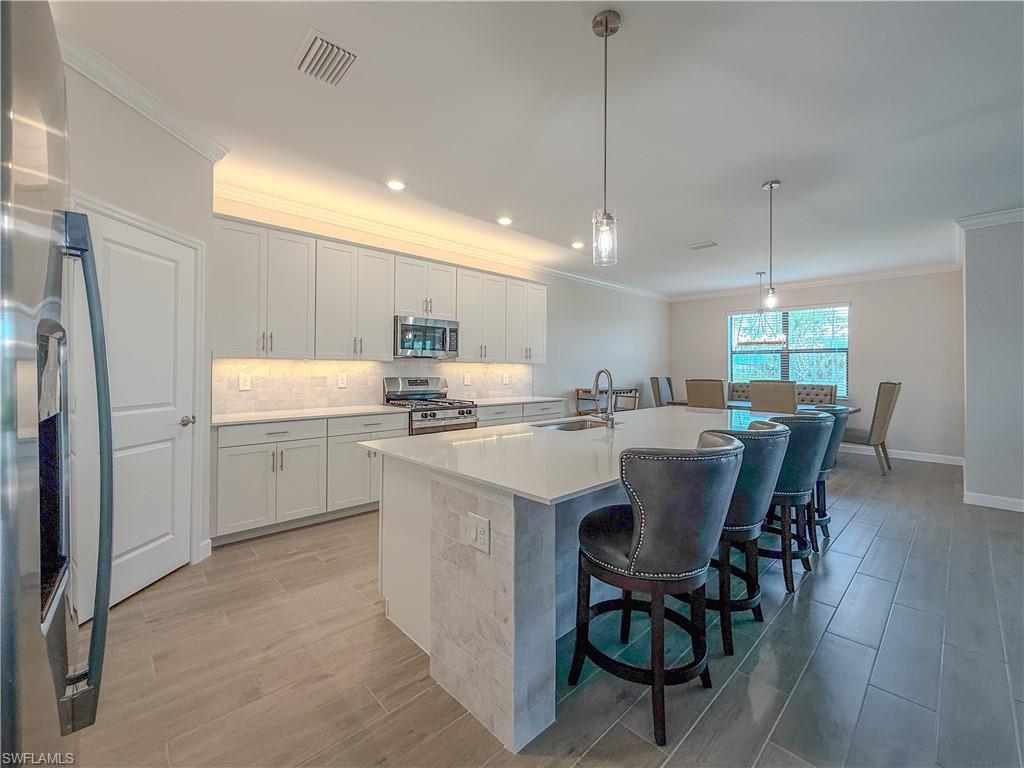 20489 Verawood LOOP
