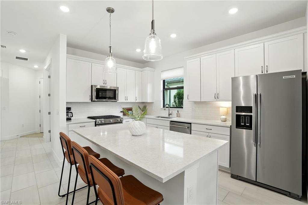 1863 Mesa LN