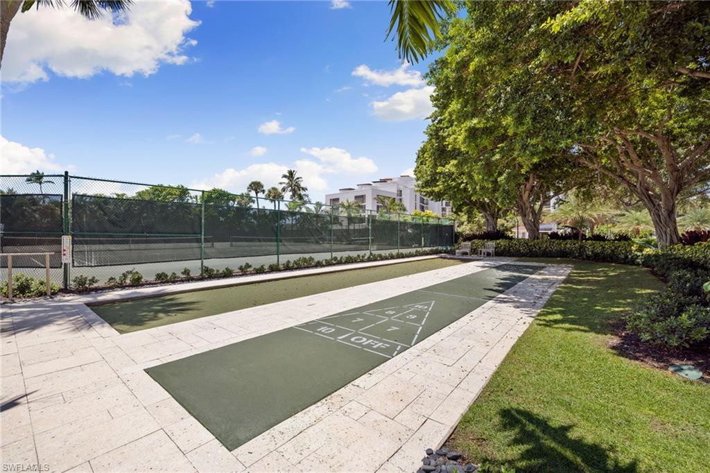 2355 Gulf Shore BLVD N # 903